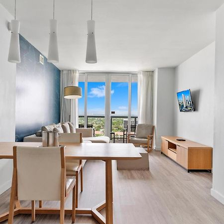 Modern One Bedroom Rental At Beach Walk Resort Miami 18Th Floor Hallandale Beach Extérieur photo
