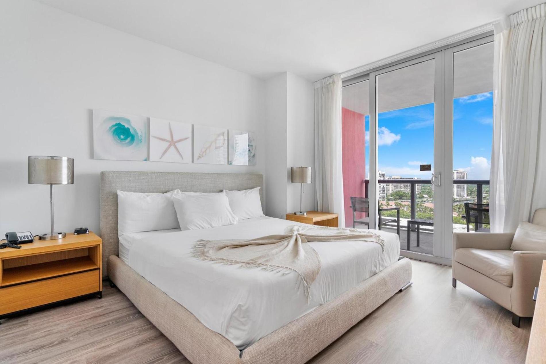 Modern One Bedroom Rental At Beach Walk Resort Miami 18Th Floor Hallandale Beach Extérieur photo