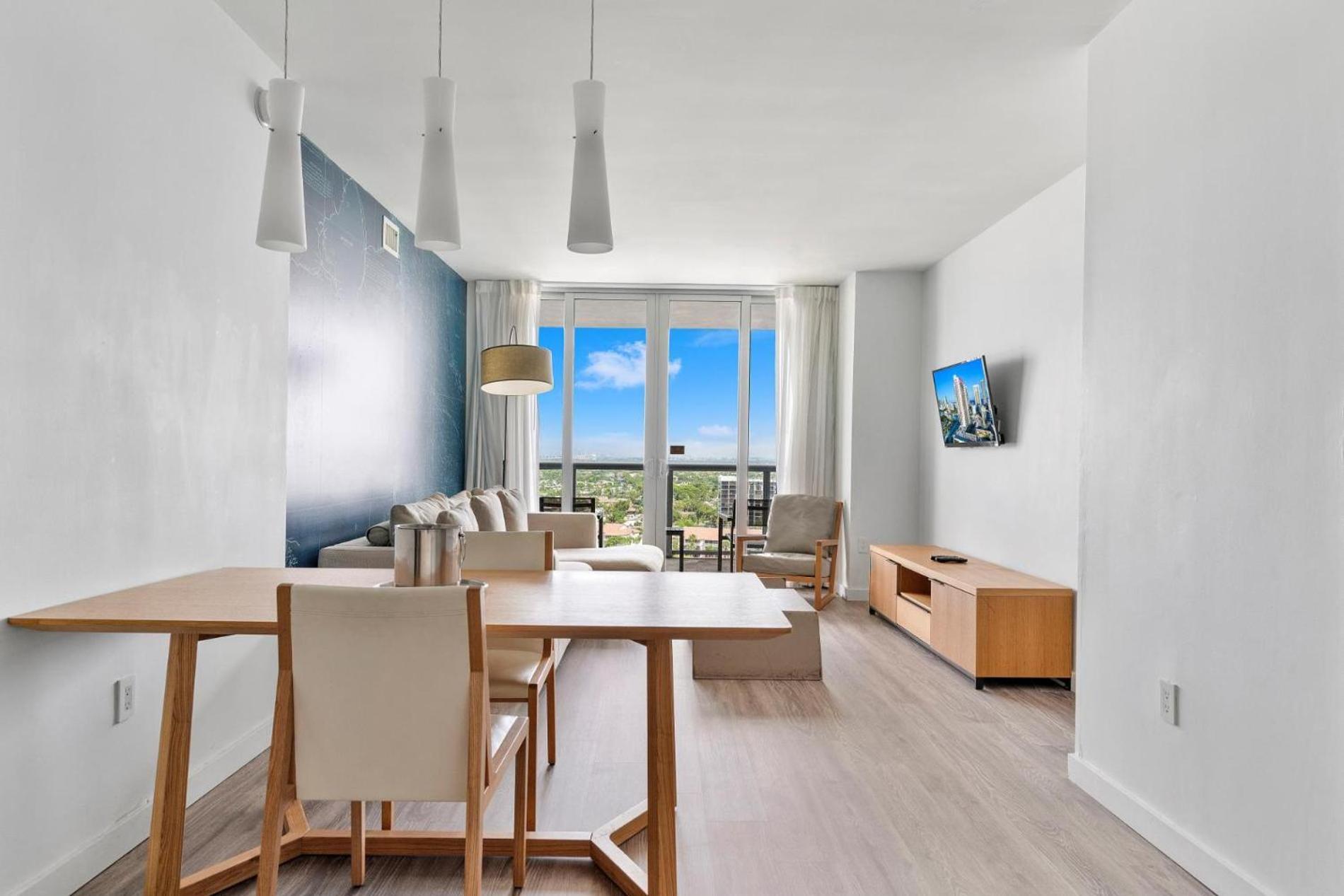Modern One Bedroom Rental At Beach Walk Resort Miami 18Th Floor Hallandale Beach Extérieur photo